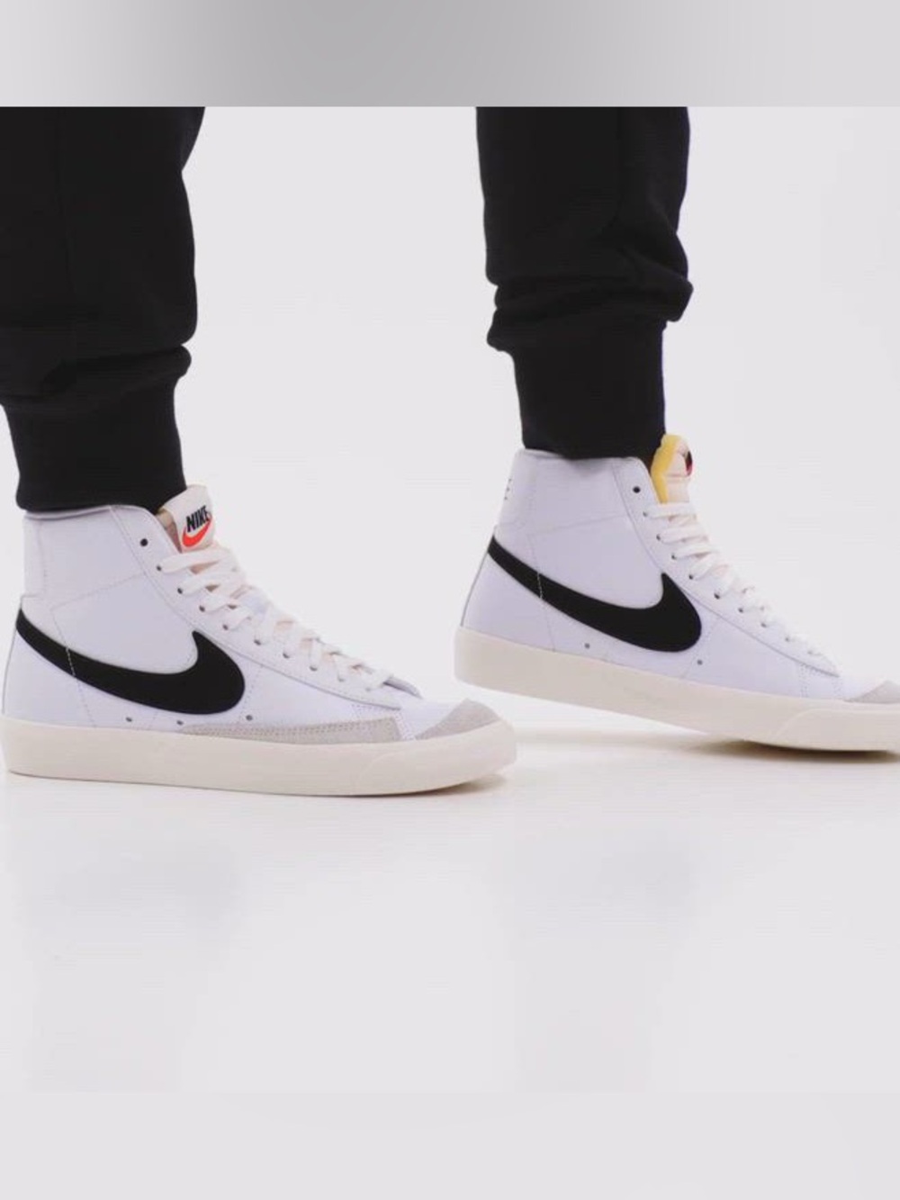 Nike Women’s Blazer Mid 77 High Top Casual Sneaker - Size 9.5
